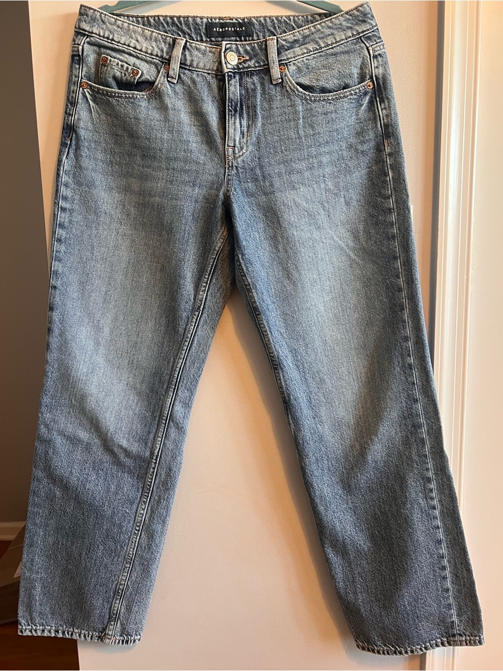 Aeropostale Women's Classic Light Blue Straight Leg Jeans— low rise baggy
